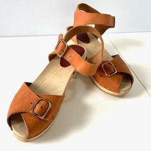 Bryr Rare Emma Buckle Peep Toe Clog Natural 41 - 11